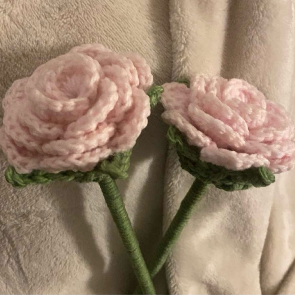 Crochet Rose (one flower)